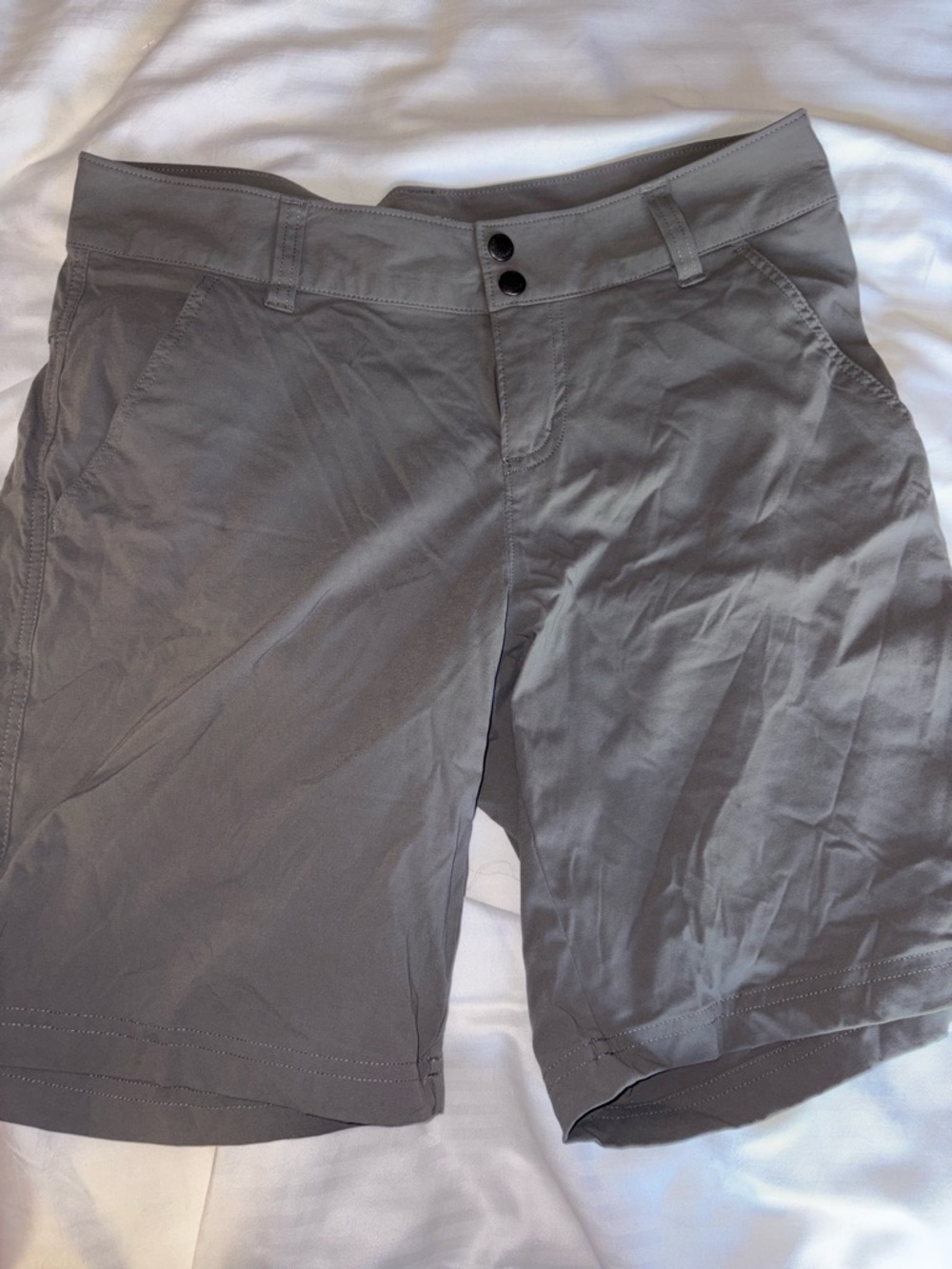 Columbia Women's Gray Flat-Front Performance Shorts